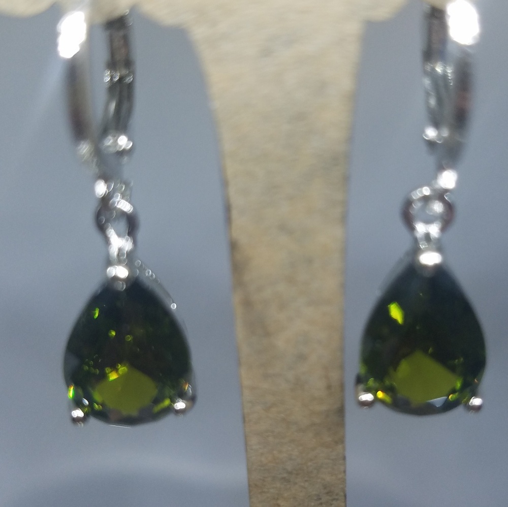 Chrysolite (green) Waterdrop Earrings